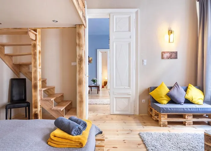 Trendy Grand Boulevard Designer Appartement Budapest