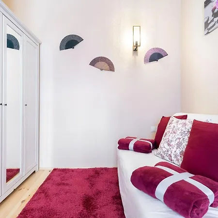 Trendy Grand Boulevard Designer Apartman *